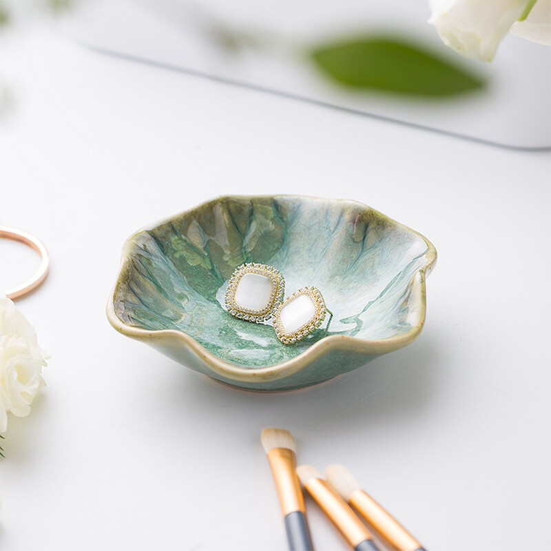 Tavă pentru bijuterii Lotus Vasă cu inele din ceramică Bol mic pentru chei Suport inele drăguț Dish pentru bijuterii Organizare grozavă de bijuterii pentru femei