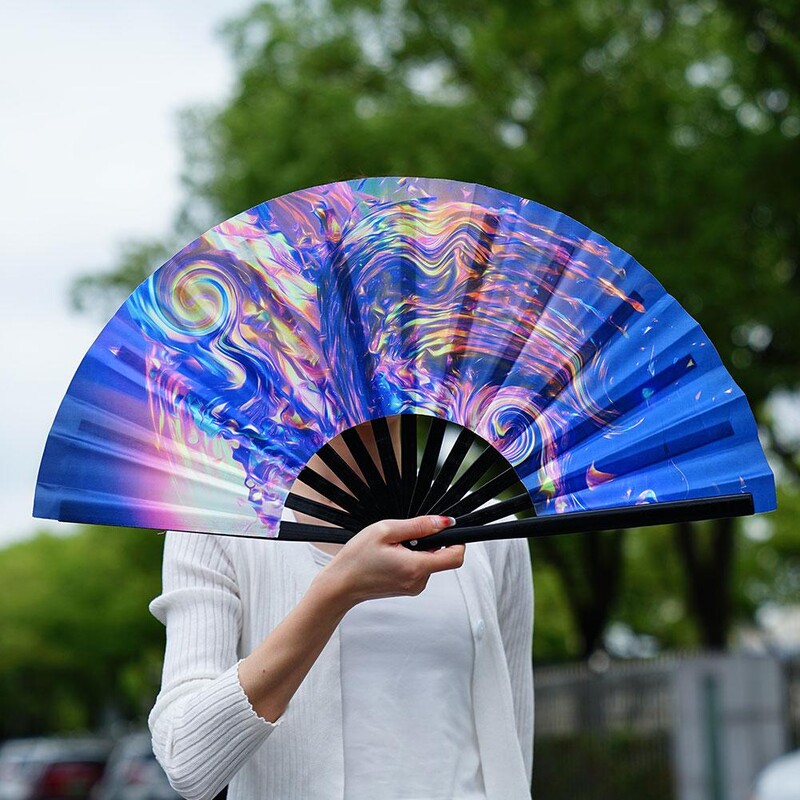 33 см голям сгъваем ръчен рейв вентилатор Chinease/Japanese Gifts Fan Dance Music Colorful Fan Festival Fan Gradient Reflective Fold
