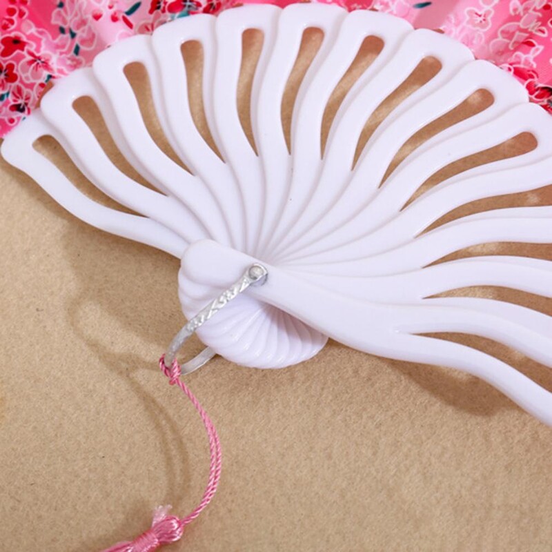 Издръжлив сгъваем вентилатор Различни стилове Мултифункционален ръчен вентилатор Лесен за хващане плат Оксфорд Ръчен вентилатор в китайски стил Домашни консумативи