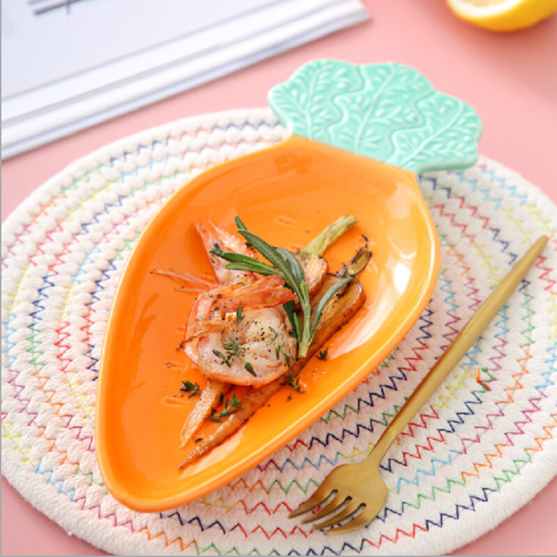 Burkāna formas salātu šķīvis garais redīsu radošais keramikas deserta trauks