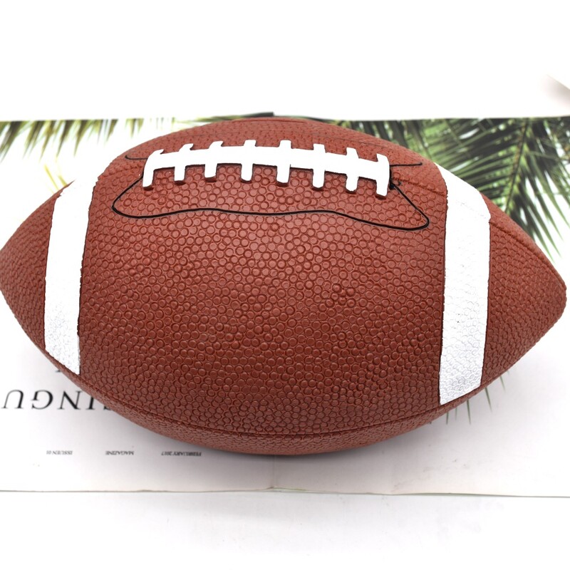 Ragbi kasica prasica. Može se pohraniti i dohvatiti. Presvučen vinilom. Otporan na padove. Simulacija. Desktop Ornament. Banka novac banka