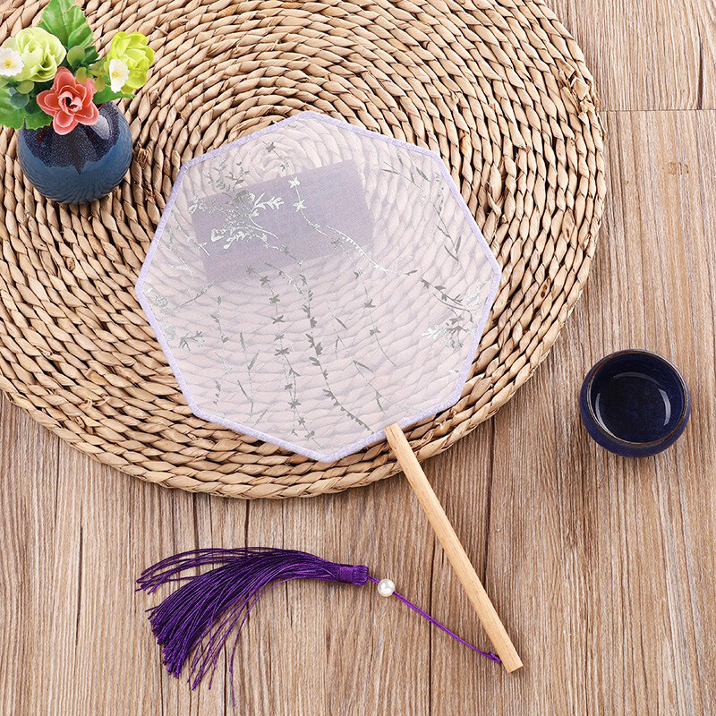 Булчински сватбен вентилатор Китайски шоу дрехи Щастлив вентилатор Женски ханфу червена апликация Горещо злато Танц Кръгъл фен