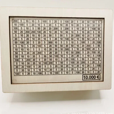 Drvena kasica prasica bijele boje s pultom, kutijom za uštedu novca, kasicom s golovima štednje i brojevima za štednju eura