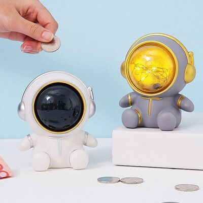 Astronaut Night Light Piggy Bank lovos dekoravimo lempos Kūrybiškos figūrėlės monetų taupymo dėžutės žaislas vaikams gimtadienio dovanos