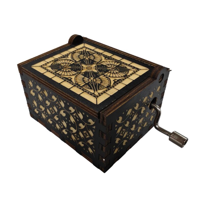 Creative Wooden Music Box Attack on Titan dzimšanas dienas dāvana Valentīndienas Ziemassvētku dāvanai