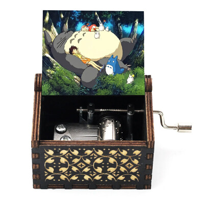 Anime Attack on Titan Merry Christmas Music Box Queen Wood Hand Crank Music Box Halloweeni sõbrapäeva kingitus uusaasta kingitus