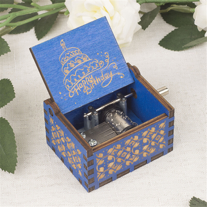 Palju õnne sünnipäevaks muusikakarp, Retro mini puidust käsivändaga muusikakarp, lasergraveeritud koogimuster, sünnipäevakingitused sõpradele