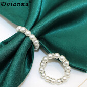 12kom Božićni biserni prstenovi za salvete Držač prstenova za salvete od srebrnih kamenčića Biserna kopča za salvete za dekoraciju stola za večeru Svadbeni dekor