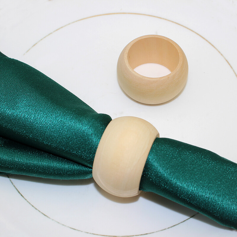 4 tk Puidust salvrätikurõngas ümmargune puidust salvrätikuhoidja pulmapidude jaoks Sügisene lihavõttepühade jõululauakaunistus HB222