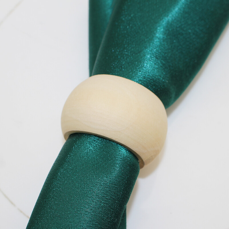 4 tk Puidust salvrätikurõngas ümmargune puidust salvrätikuhoidja pulmapidude jaoks Sügisene lihavõttepühade jõululauakaunistus HB222