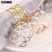 6PCS Držač prstenova za salvete s izdubljenim trokutastim držačem za prstenove za salvete za vjenčanje, banket, večeru, ukrase za stol za večeru