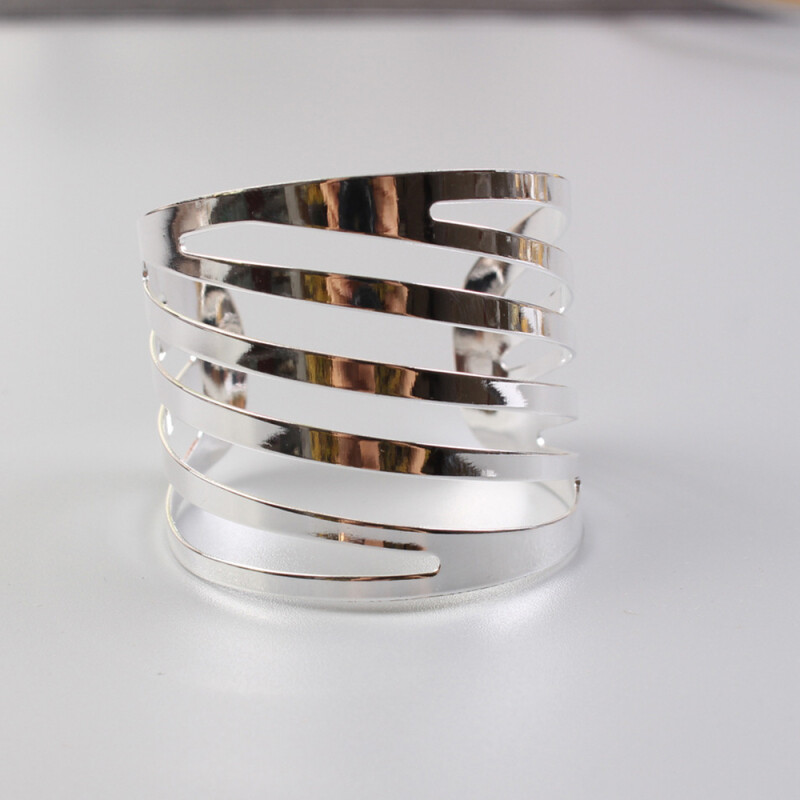 2/6/12 бр. Заден модел Метални сватбени пръстени за салфетки Декорация за маса Издълбани семейни събирания Ежедневна употреба Катарама за салфетки Ho