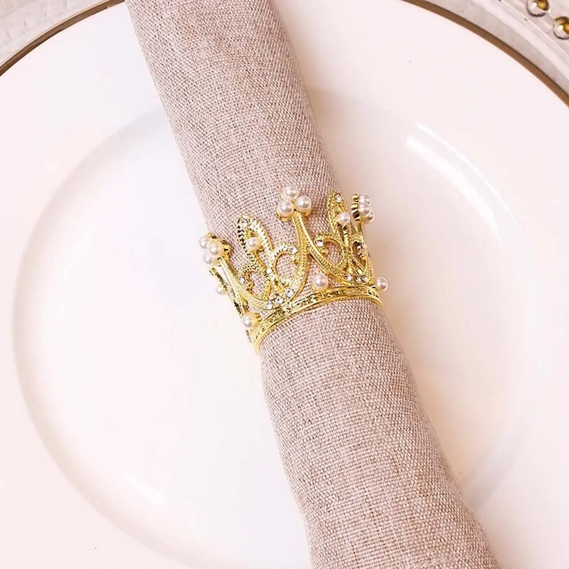 2 бр. Пръстени за салфетки Нова метална корона Закопчалка за салфетки Перлени кристали Пръстени за салфетки Домашна кухненска маса Външна декорация