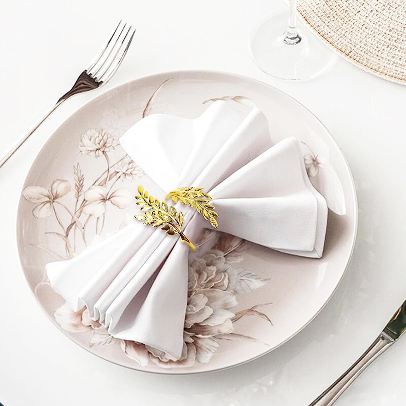 Kuldsed nisu salvrätikurõngad metallist lehtedest salvrätikuhoidja lõikusfestivali sügise tänupüha õhtusöögilaua kaunistamiseks 6 tk