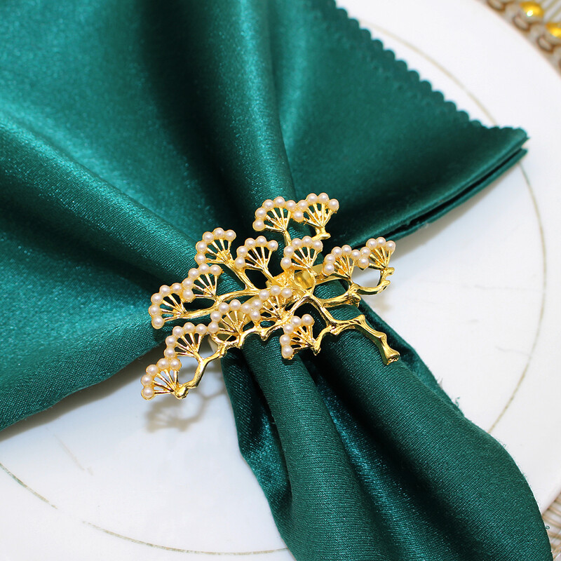 4kom božićni bor prstenovi za salvete Metalni biserni držač za salvete za božićni vjenčani banket DIY blagdanski pribor Dekorativni stol