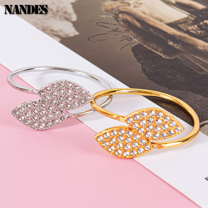 6 бр. Пръстени за салфетки Две листа Детелина Сплав Държач за салфетки Злато Сребърен Декор Настолно парти Сватба с Орнаменти за хотелска маса