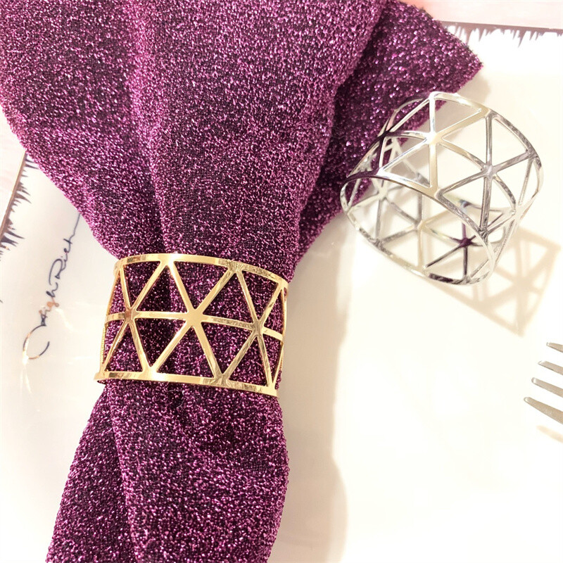 6Pcs srebrno zlatne boje Prsten za salvete Šuplje papirnate kopče za salvete Držač za salvete Rođendan Vjenčanje Božićna zabava Dekoracija Stol za večeru