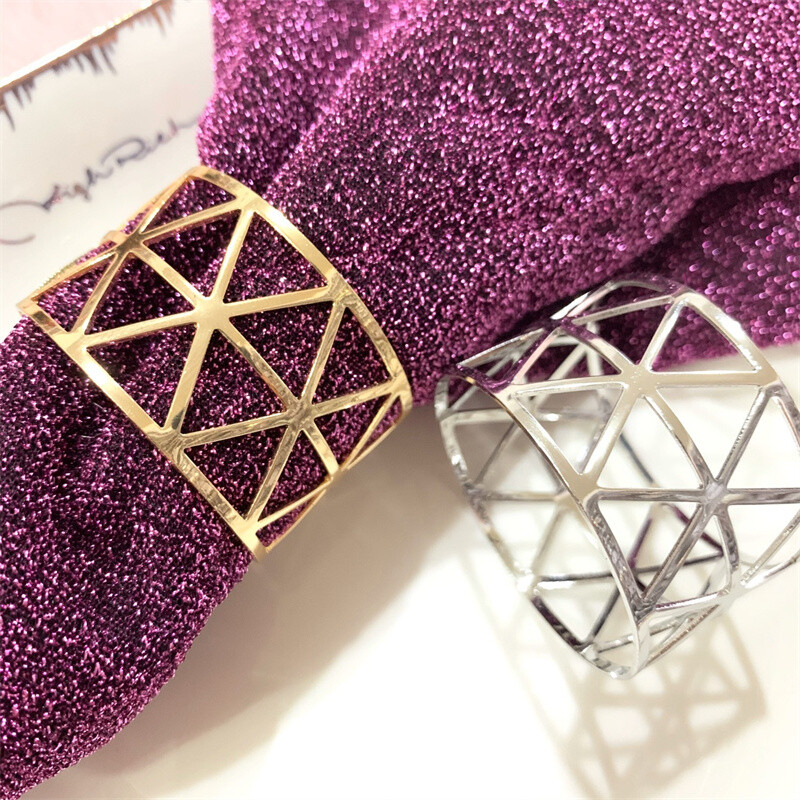 6Pcs srebrno zlatne boje Prsten za salvete Šuplje papirnate kopče za salvete Držač za salvete Rođendan Vjenčanje Božićna zabava Dekoracija Stol za večeru