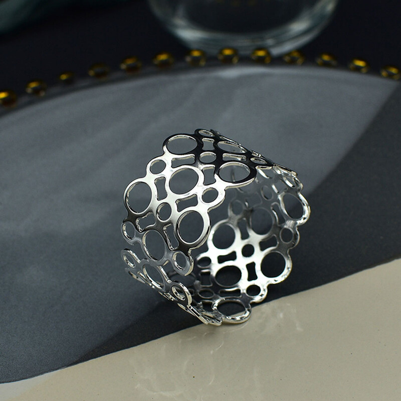 12 kom prstena za salvete Jednostavan i luksuzan šuplji krug Vrhunska tkanina 12 kom/pak. (srebrni) Kopča salveta za stol