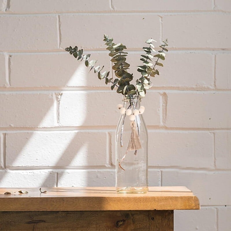 12 puidust helmestest salvrätirõngaste komplekt koos džuudist köiega tutidega talumaja pulmadeks jõuludeks kodu söögilaua peokaunistuseks