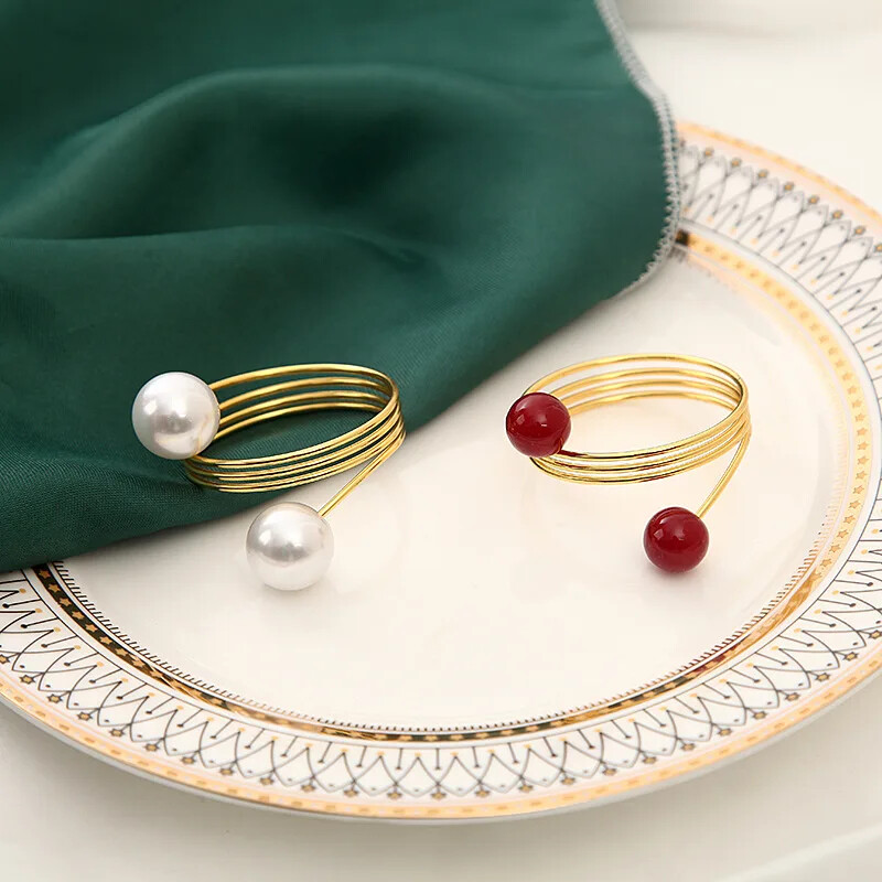 6gab Zelta sarkana Ziemassvētku pērļu salvešu gredzens Kāzu vietas klāšana Mājas galda dekors Salvešu turētājs Sprādzes festivāla ēdamistaba