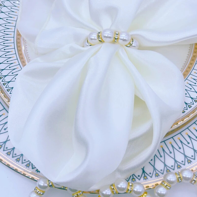 6Pcs biserni prstenovi za salvete Zlatni držač za salvete za svatove Ukrasi za bankete za kućnu kuhinju Dekoracija stola za blagovanje