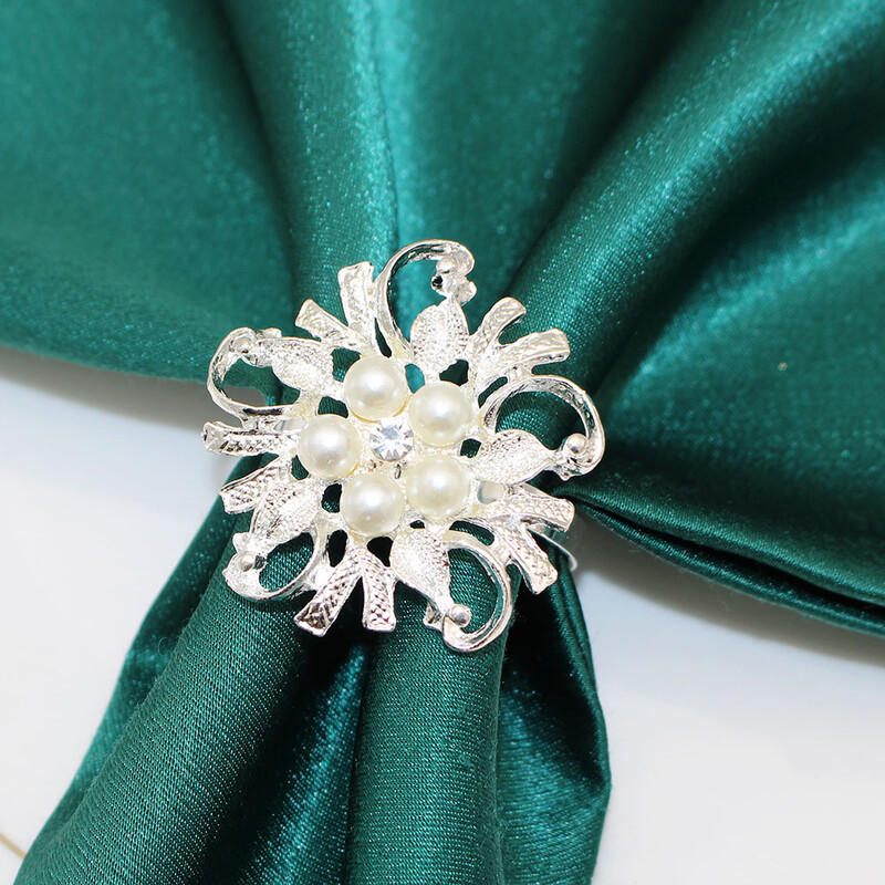 6 бр. Златни пръстени за салфетки Елегантни пръстени за салфетки с перлени цветя Държач Сервиетни катарами за Коледа Деня на благодарността Декорация на сватбена маса