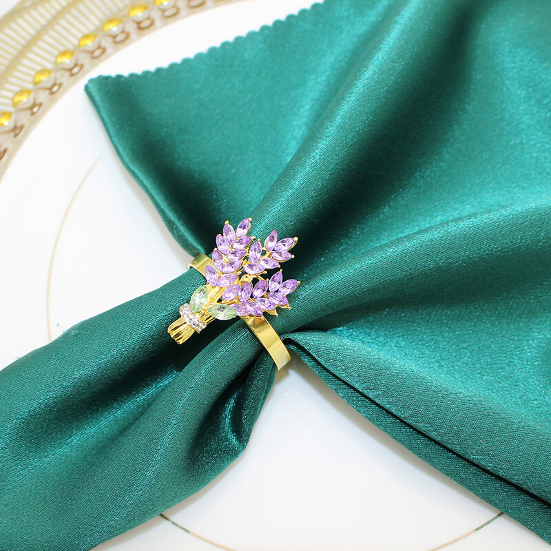 6Pcs Prstenovi za salvete boje lavande Cvjetni dijamant Držač za salvete Seoski stolni prsten za vjenčanje Dan zahvalnosti Obljetnica Dekoracija stola