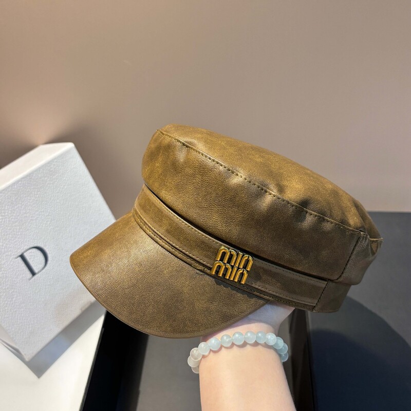 Pălărie veche din piele PU retro europeană și americană în modă albastru închis pentru reducerea vârstei min. curea cu litere pălărie știri șapcă ușoară de lux universală pentru femei