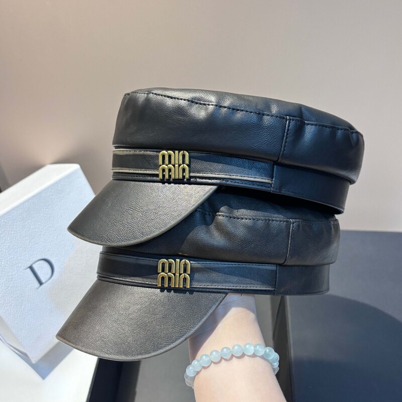 Pălărie veche din piele PU retro europeană și americană în modă albastru închis pentru reducerea vârstei min. curea cu litere pălărie știri șapcă ușoară de lux universală pentru femei