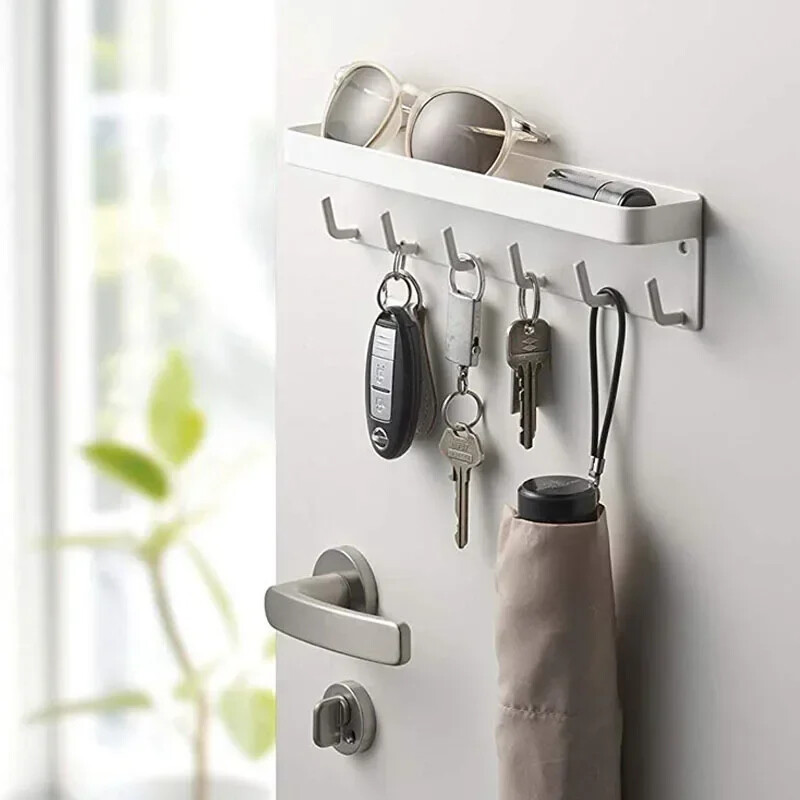 Висококачествен монтиран на стената магнитен ключ Поставка Стойка Организатор Рафт с 6 куки Тава за Engryway Коридор Кухненски декор