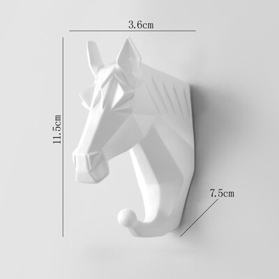 Mūsdienu brieža galva, dzīvnieka āķis, piekarināms apģērbs, cepure, šalle, atslēga, briežu ragi, pakaramais, sienas degunradžu rags.