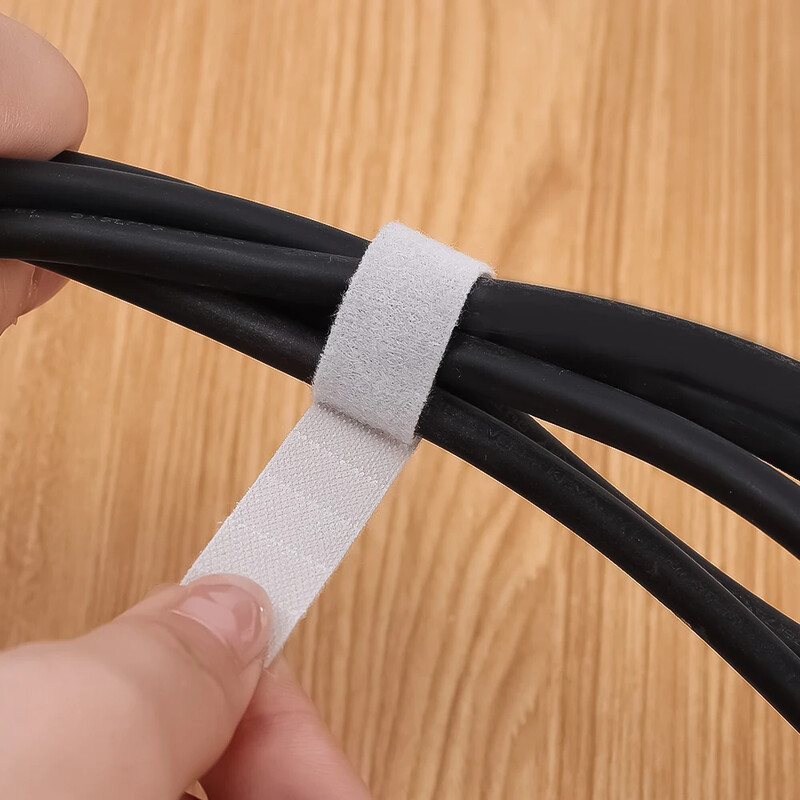 1 rola kabela Organizator kabela Namatač žice Višenamjenski zaštitnik podatkovne linije USB punjač Pohrana Alat za organizaciju kućnog ureda