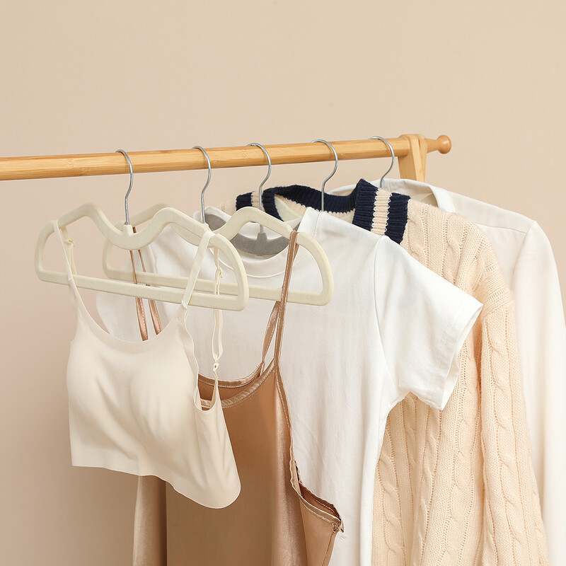 10 gab. Auduma pakaramais, plūstošs plastmasa Vietu ietaupa pretslīdošs auduma pakaramais ar īsu kaklu [vertikāls paceļams 2,36 collas] Žāvēšanas drānu pakaramais