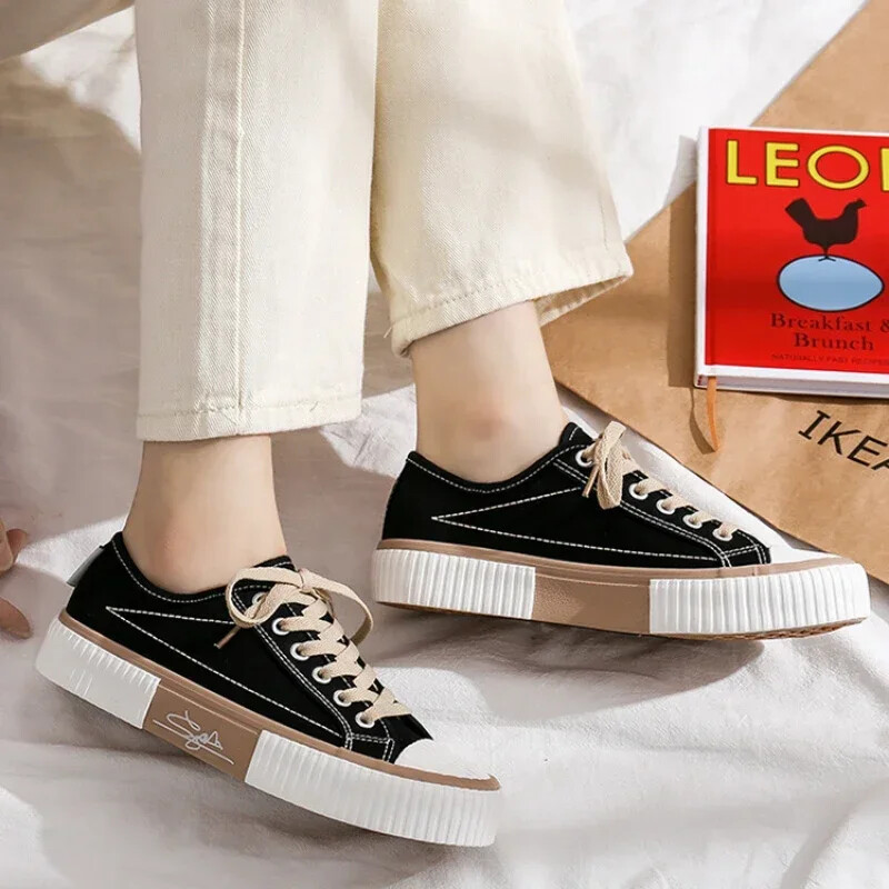 Trend muške platnene cipele Ravne cipele Vulkanizirane cipele za muškarce 2024. proljeće ljeto udobne uzročne tenisice modne cipele za hodanje za par