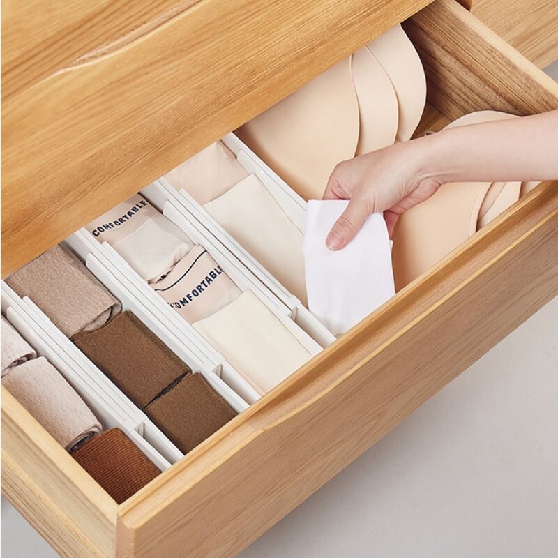 1/2 vnt. Reguliuojamas ištraukiamas stalčius Makiažo rūšiavimas Funkcinis skyrius Sandėliavimo dėžutė Rašomojo stalo skyrius Drabužių konteineris