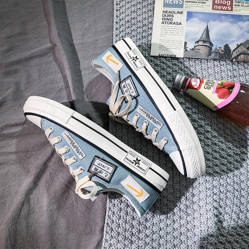 2024 m. Nauji, madingi, 2024 m. vasarą vyriški drobiniai bateliai, laisvalaikio žema viršūnė, pralaidūs korėjietiško stiliaus universalūs sportiniai studentų batai