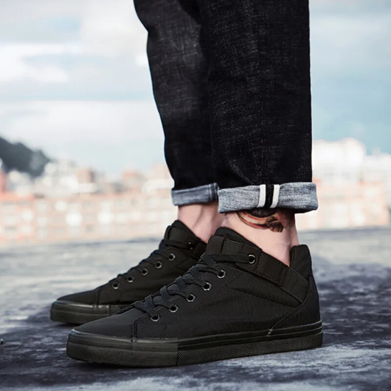 Jesenski trend muške platnene cipele Brand Jednobojne svestrane casual cipele za muškarce Ulični sportovi SkateboardingShoe Zapatillas Hombre