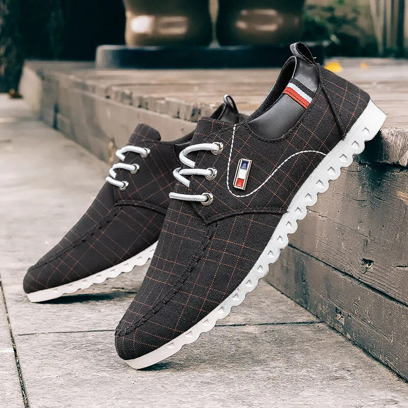 Мъжки платнени обувки Удобни вулканизирани обувки Ежедневни плоски обувки на открито 2023 Нови леки обувки за ходене Zapatillas De Hombre