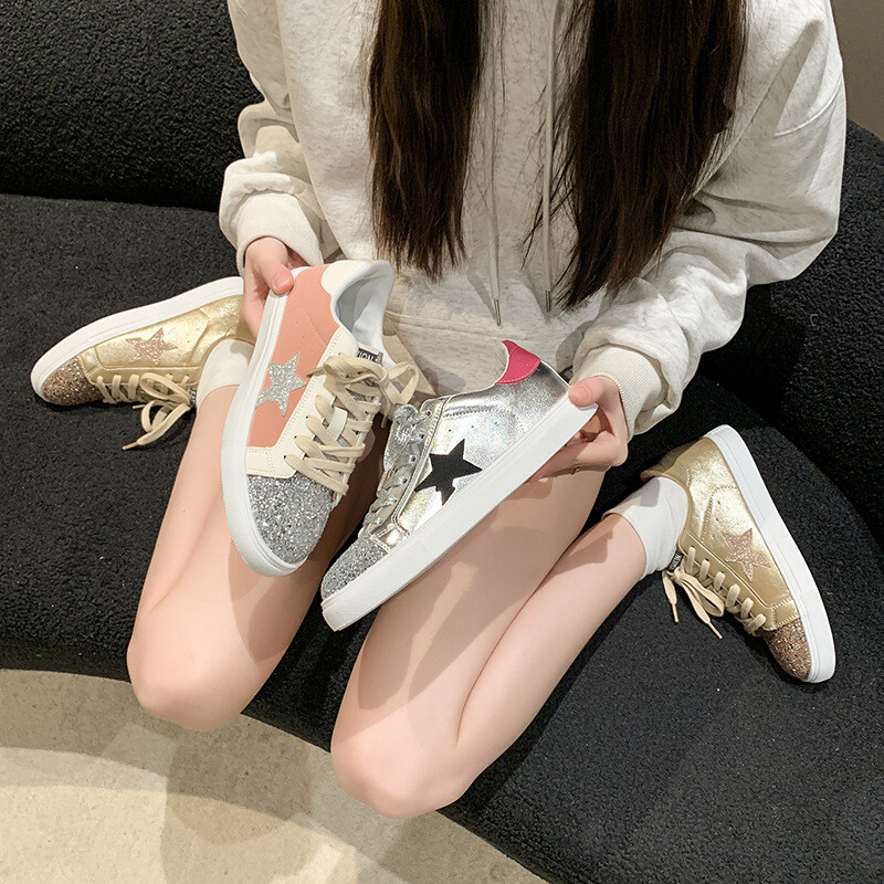 2024. Nove šljokičaste svjetlucave srebrne retro zvijezde za par Stare prljave ženske male bijele cipele Modne i trendi cipele
