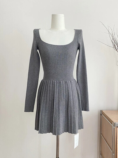 Francuska elegancija Jednobojna vilinska pletena haljina s četvrtastim ovratnikom Modna jednodijelna haljina iz 2000-ih Estetika od kašmira Slatka svečana prigoda