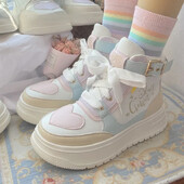 NOI pantofii Lolita în stil campus 2024 sunt drăguți și dulci, pantofi care măresc înălțimea cu talpă groasă de toamnă și iarnă.