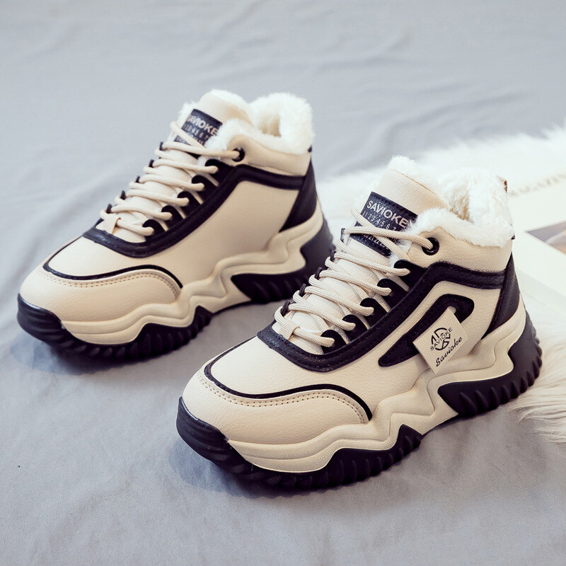 Ženske pamučne čizme Daily 2024 Zimske nove plišane tople pamučne cipele Debeli potplati Visoke ležerne sportske vulkanizirane cipele