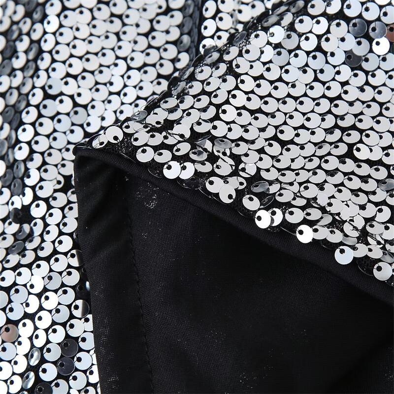 În vara anului 2024, noua geantă de șold pentru femei cu paiete este la modă, subțire, șic și elegantă. suprafusta