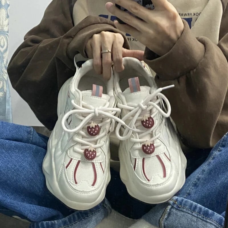 Pantofi vulcanizati Kawaii cu căpșuni pentru femei 2023, cu platformă nouă, la modă coreeană, pantofi cu talpă groasă, Tenis Mujer, cu șireturi