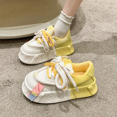 Kawaii biezs apakšas biskvīta kūka biezs apakšas sieviešu dēļu apavi Jaunas modes dēļu apavi gaišas krāsas neglīts lielas galvas sporta apavi