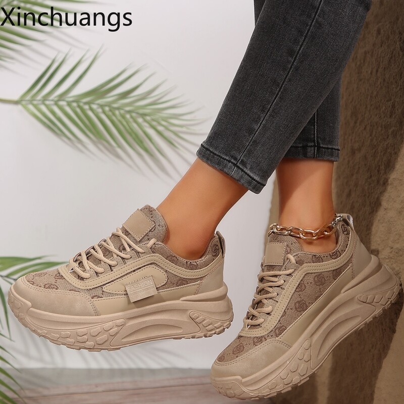Jaunas sieviešu sporta kurpes Sieviešu modes elpojošas, šņorējamas sporta apavi platformas pastaigu dizaina apavi