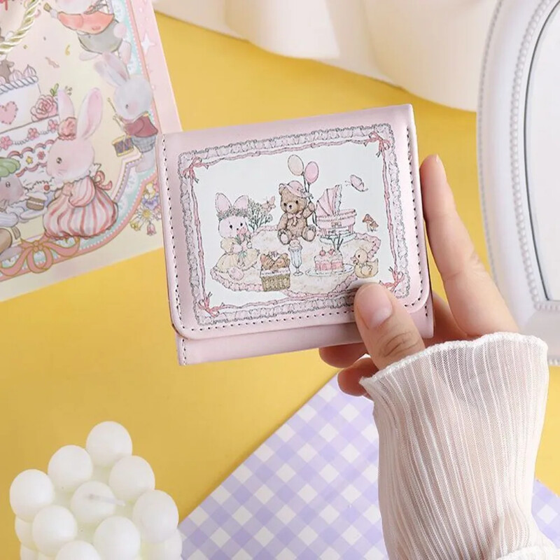 Дизайн на портфейла за момичета. Модни сгъваеми портфейли за сладко мече и заек. Къси портмонета за монети