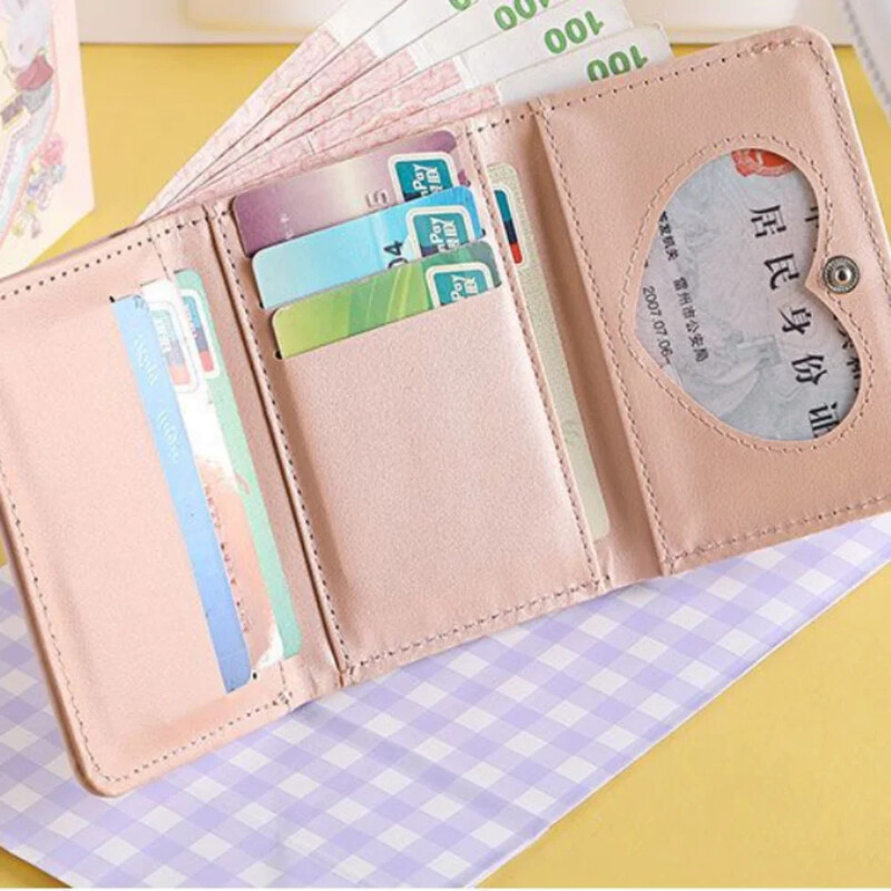 Дизайн на портфейла за момичета. Модни сгъваеми портфейли за сладко мече и заек. Къси портмонета за монети