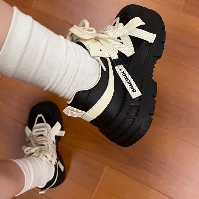 SHANPA armsad platvormkingad naistele, mustad kollegiaalses stiilis hingavad kõrgust suurendavad mitmekülgsed naistejalatsid igapäevaseks kasutamiseks